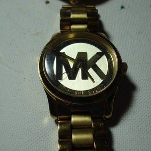 MK5786 GORGEOUS LADIES MICHAEL KORS HIGH END GOLD CASING WATCH RTL $250